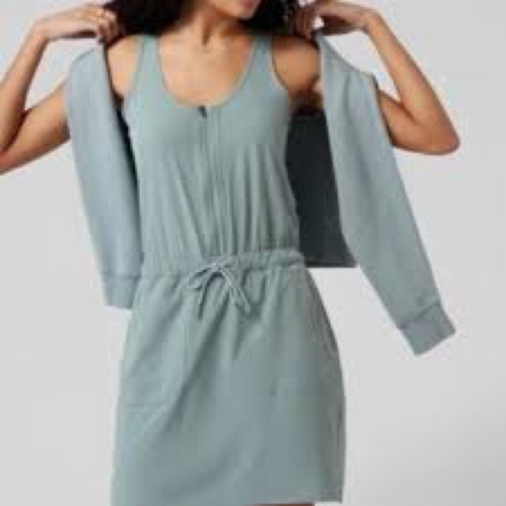Athleta Expedition Dress NWT 🤍🤍 - Picture 3 of 13